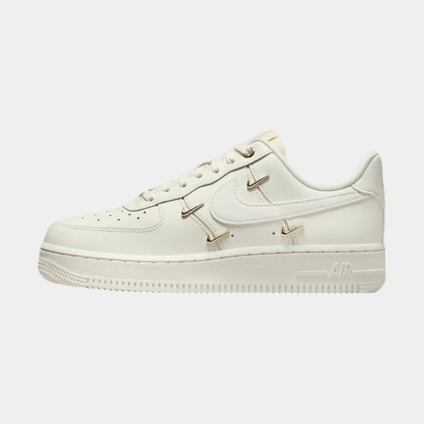Изображение WMNS AIR FORCE 1 07 LX