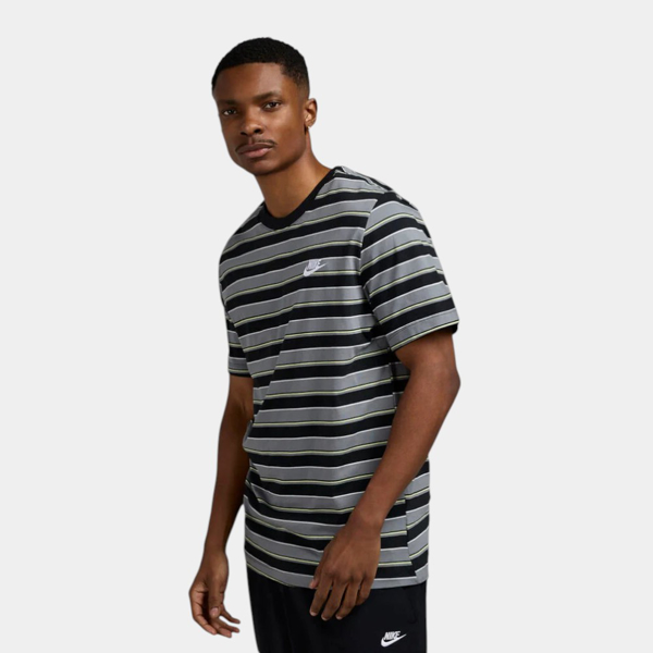 Изображение ФУТБОЛКА M NSW TEE CLUB STRIPE SP25